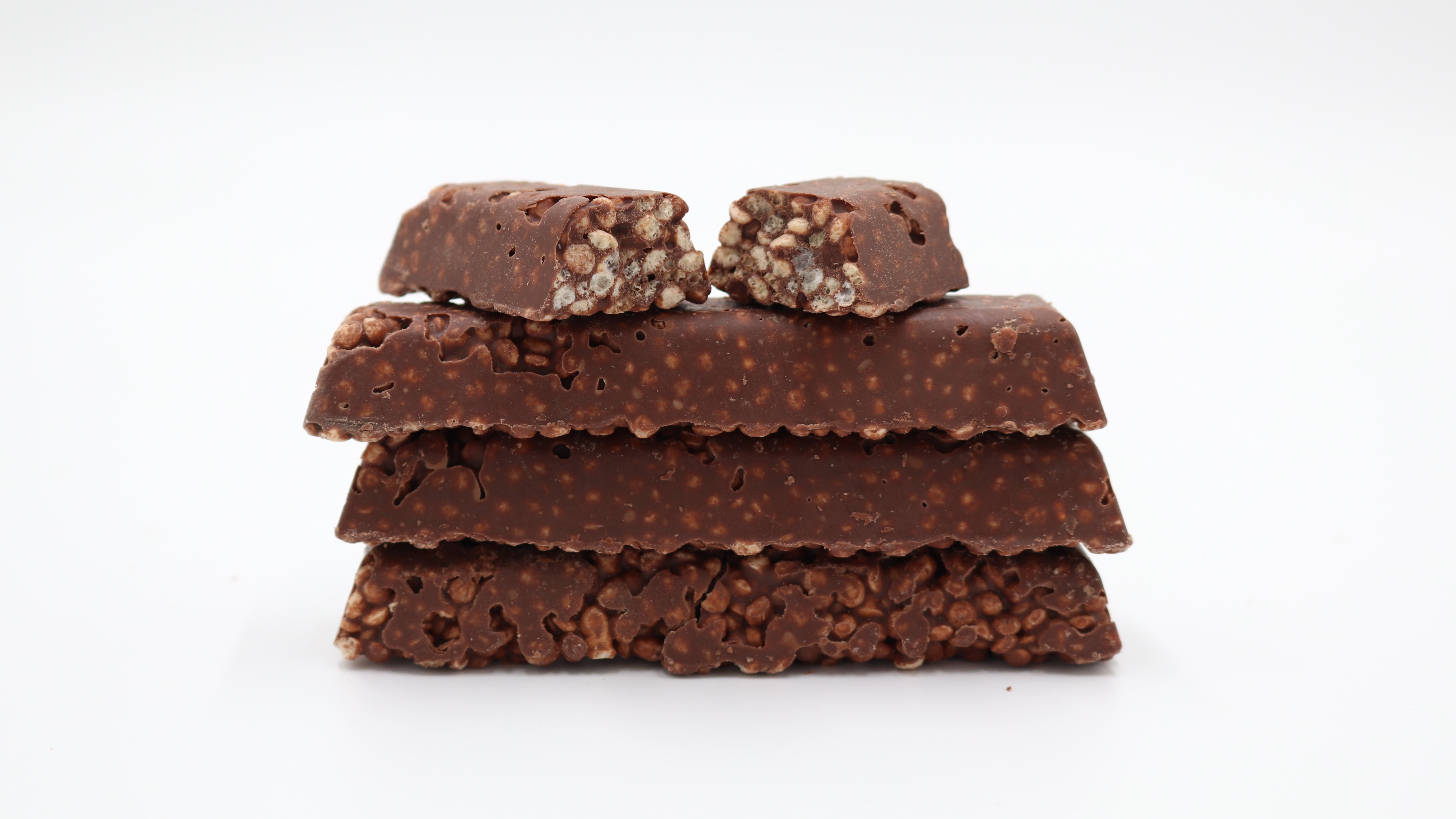 Crispy! The protein bar revolution! The crunchy [ProteinEASY] you’ll reach for every day