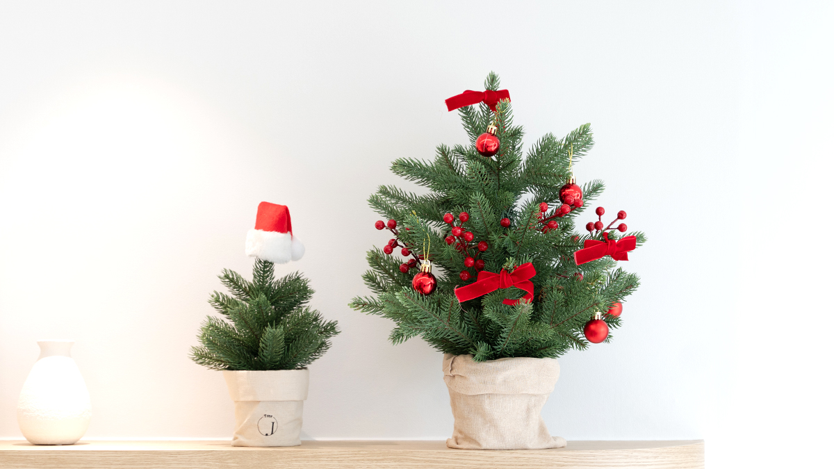 트리가 9,900원? 언제 어디서나 크리스마스 분위기 완성! 미니쁘띠트리