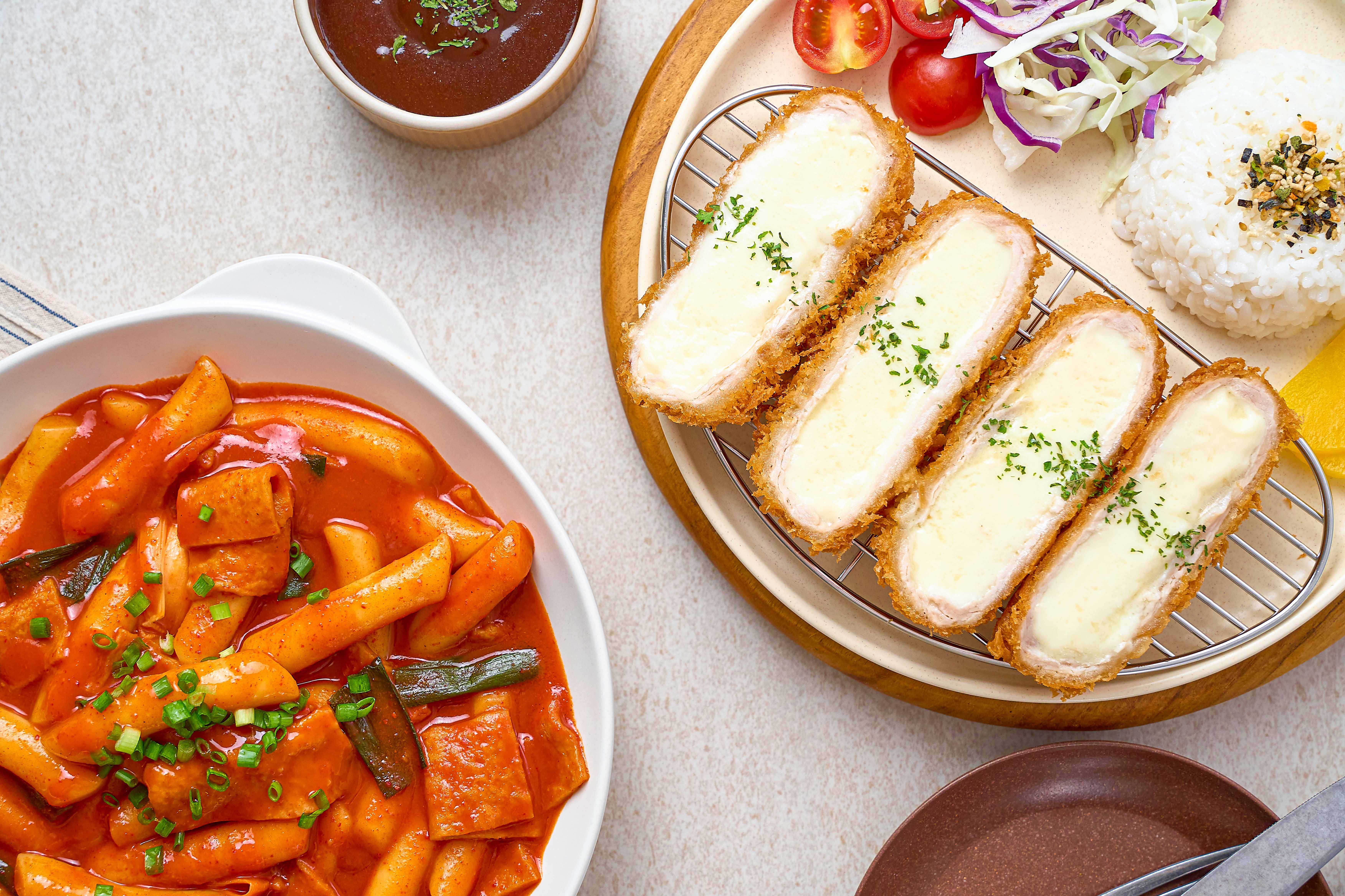 [Trusted Favorite] Must-Try Combo from Regulars: Cheese Cutlet & Tteokbokki Meal Kit
