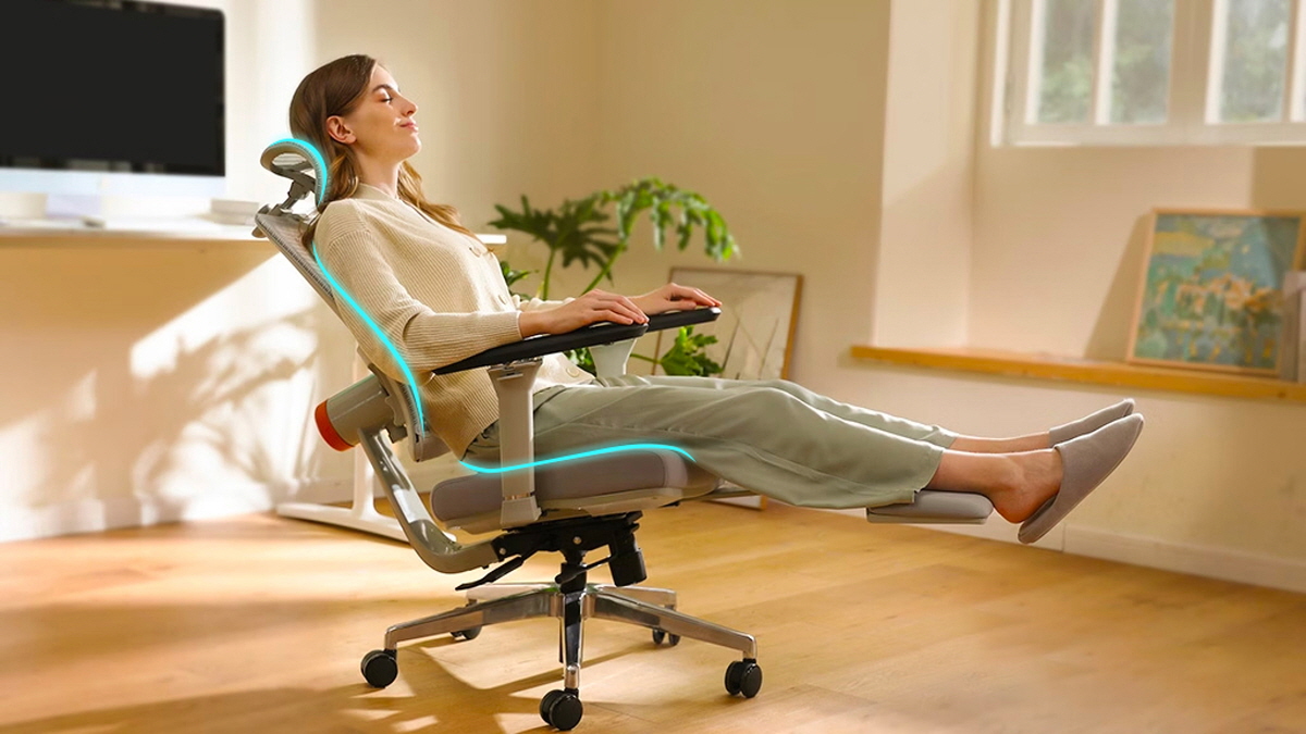 Auto-Following Tech Corrects Your Posture as You Sit! 3 Billion Won Funded Office Chair Arrives