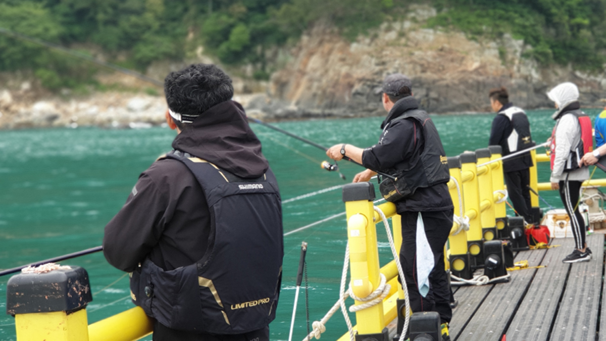 釜山东三渔村体验休养村携手都市渔夫举办_天下第一钓鱼大赛