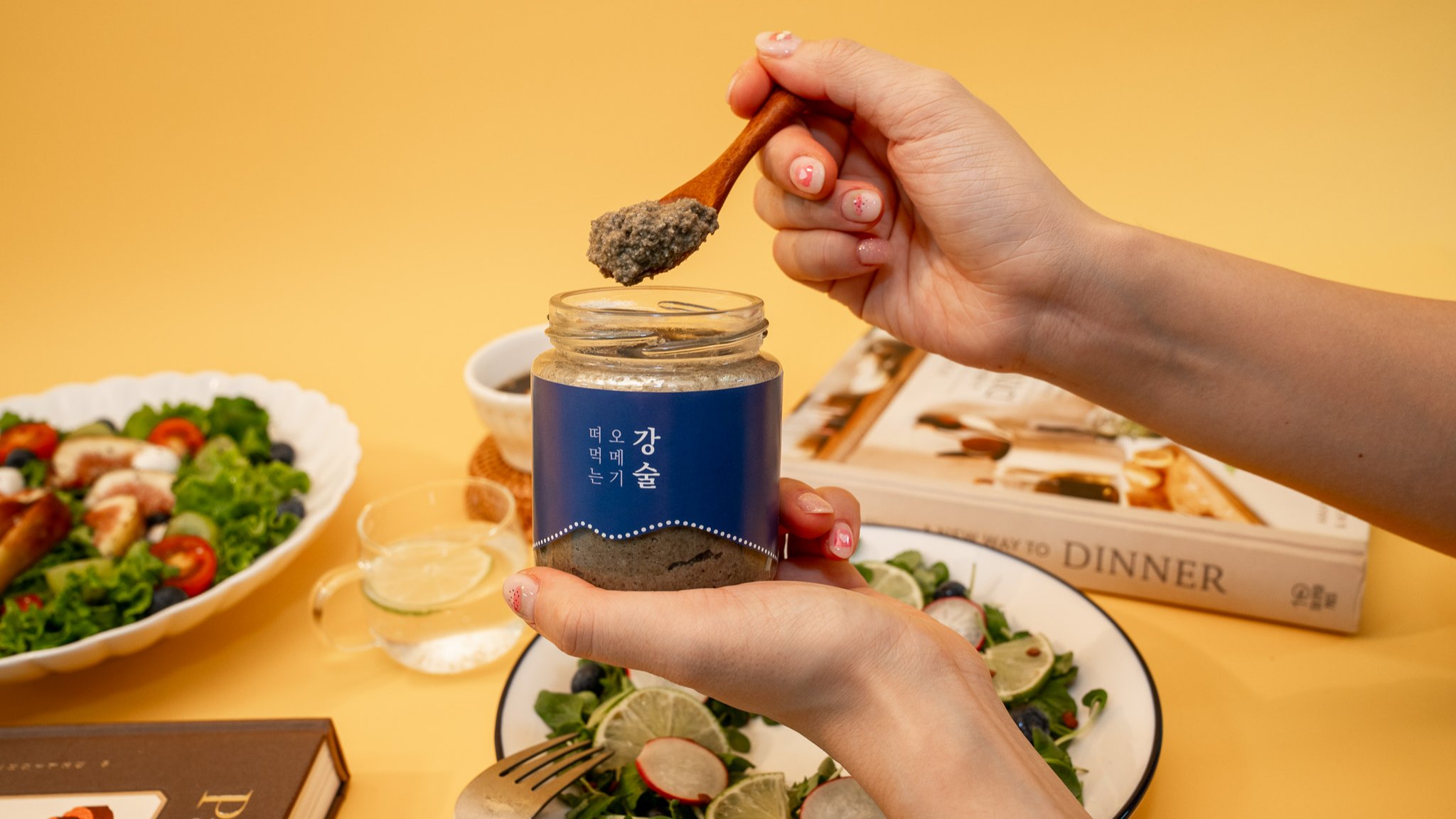 [Spoonable Jeju Liquor] Ever Seen Liquor You Can Spoon? Try Spoonable Omegi Gangsul