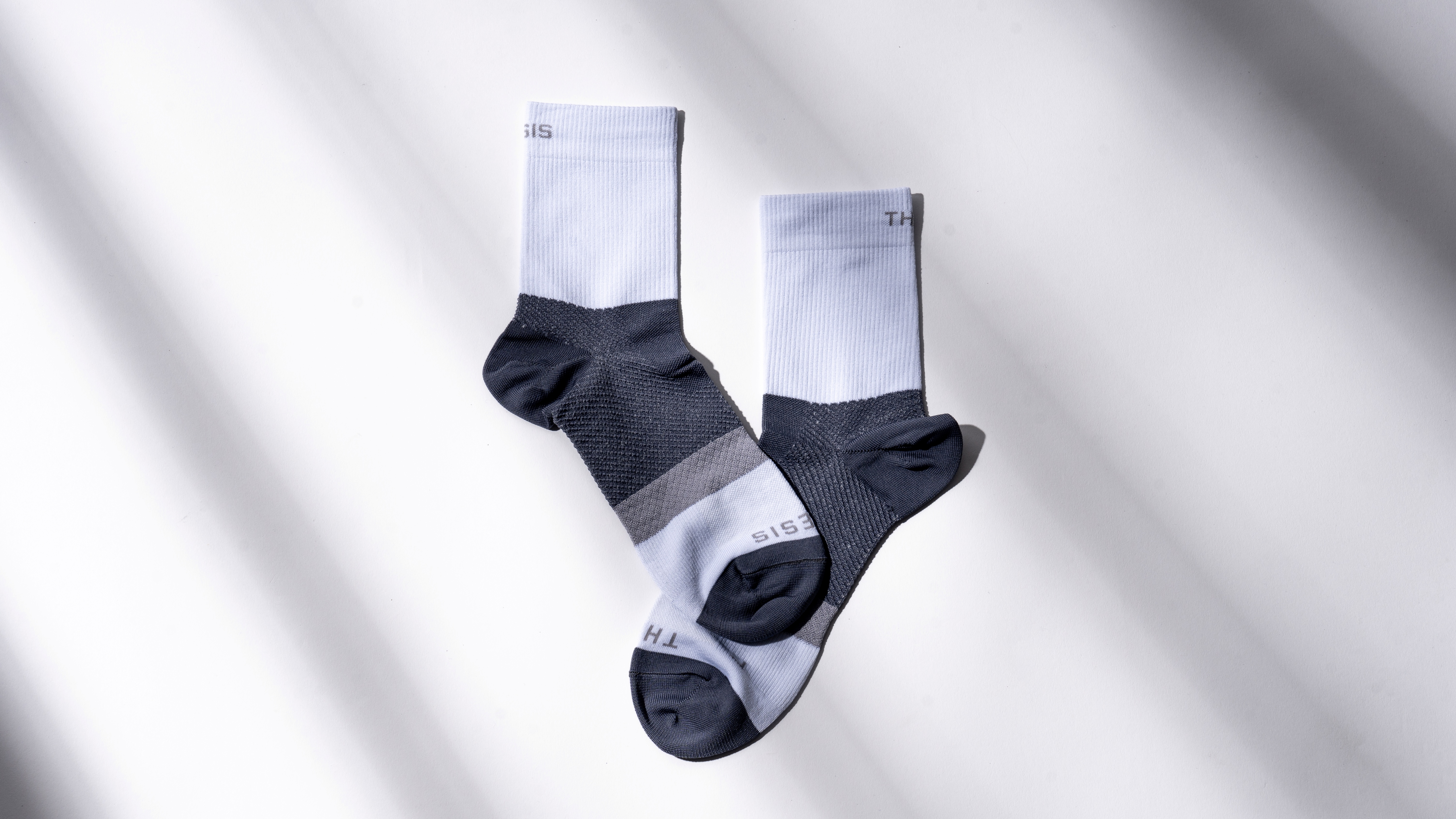 从袜子开始，非凡高端科技石墨烯袜！[Thesis]