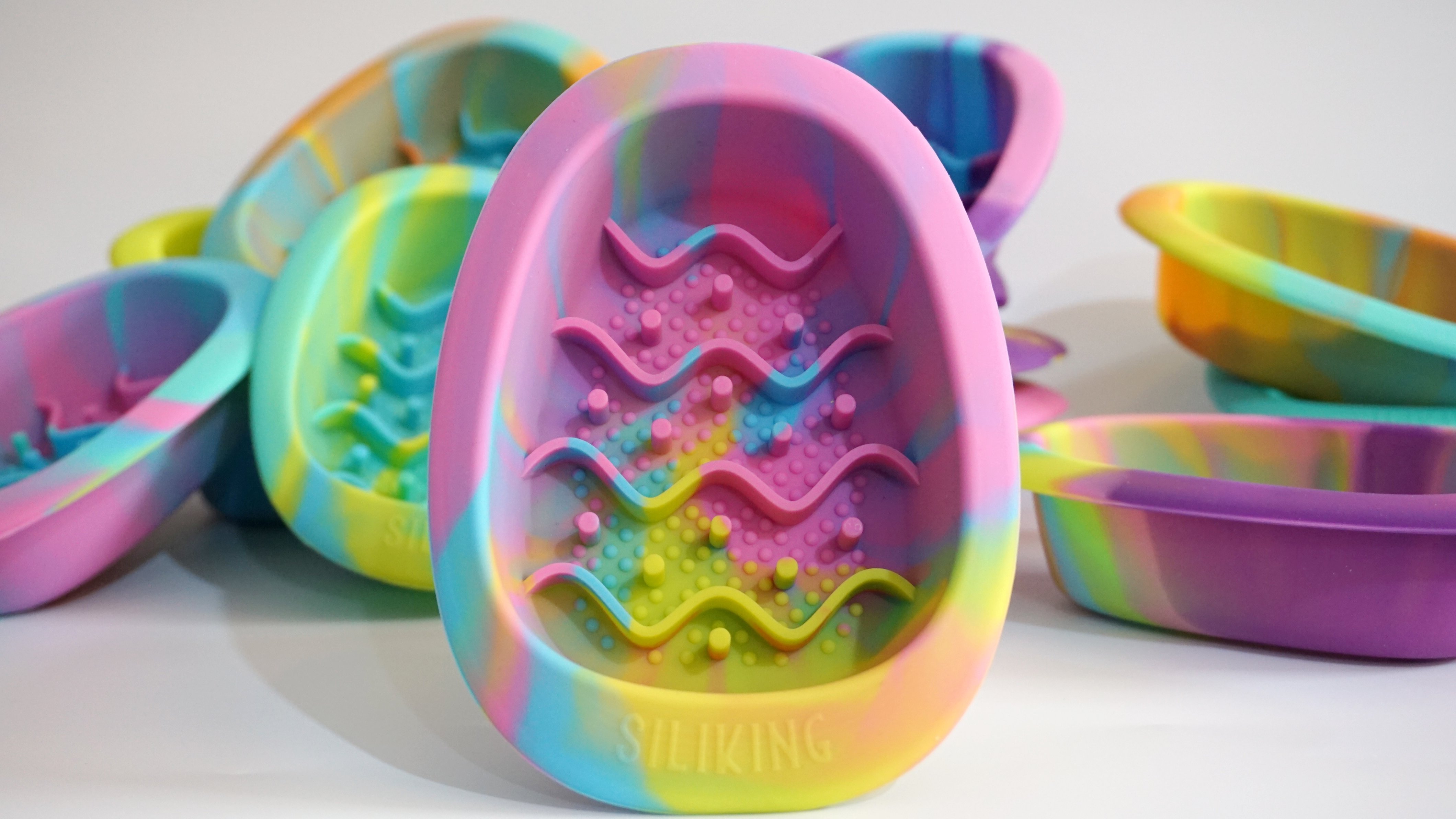 The Ultimate Silicone Slow Feeder 100% Platinum Silicone <Siliking Egg Bowl>