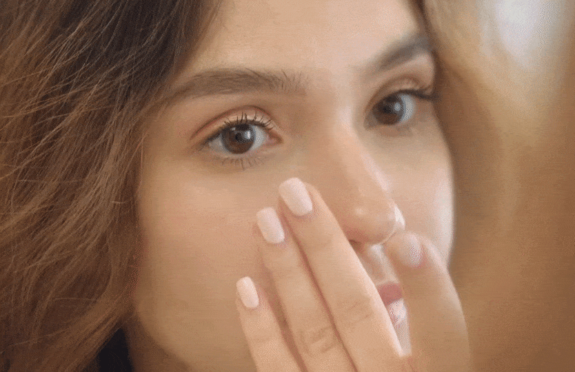 예쁘니 눈 gif.gif