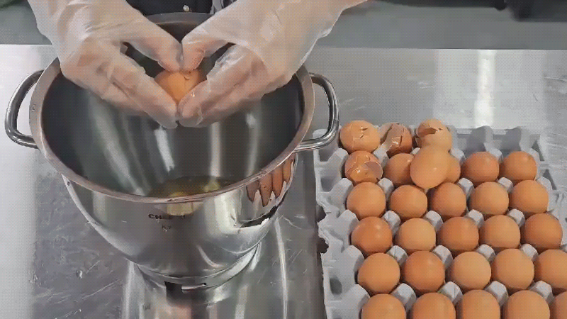 계란까기2.gif