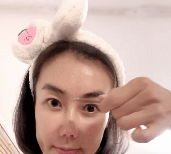 이마 주름GIF.gif