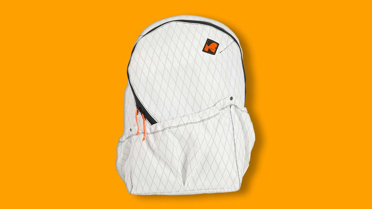 경험으로 빚어진  Mitaka travel bag