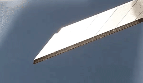 d_9_02.gif