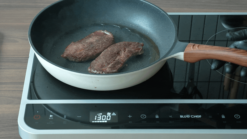 투앤원비즈영상_10.gif