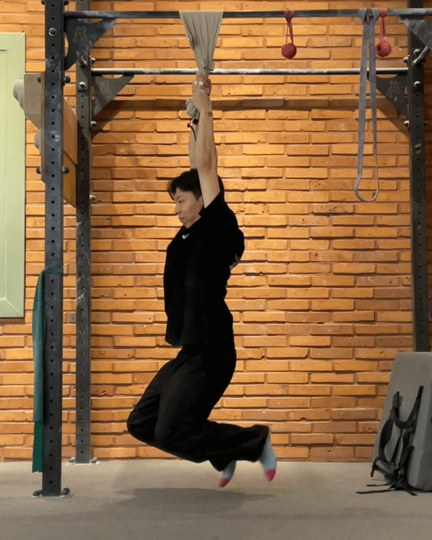 Hanging_10mb_2.gif