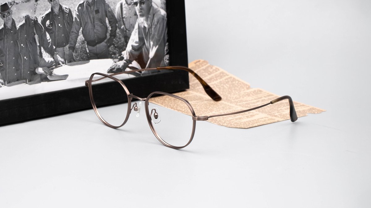 크다/ 가볍다/ 압박감 없는 빅사이즈 티타늄안경(블루라이트렌즈 기본증정)