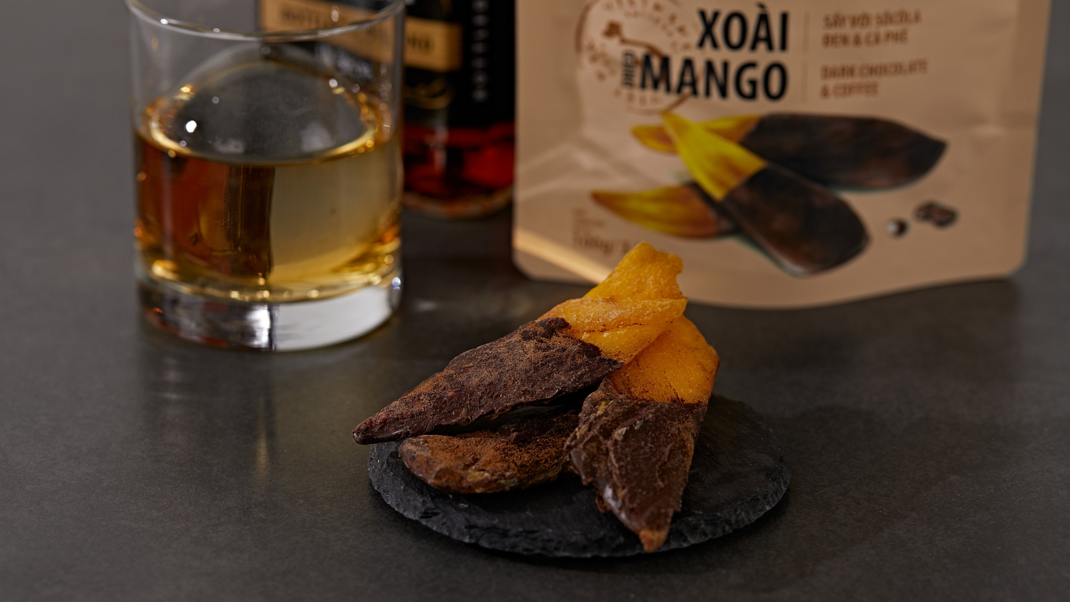 ベトナム産ドライマンゴーの大革命！チョコがけマンゴーは初めてでしょ？