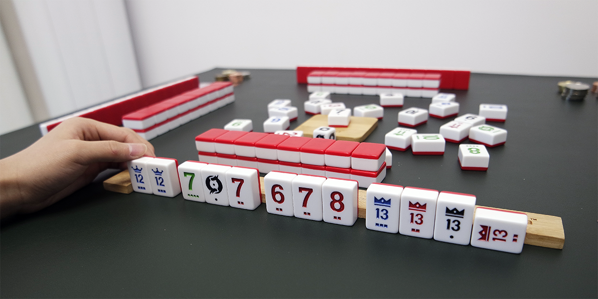 큐브 움직이는 짤.gif