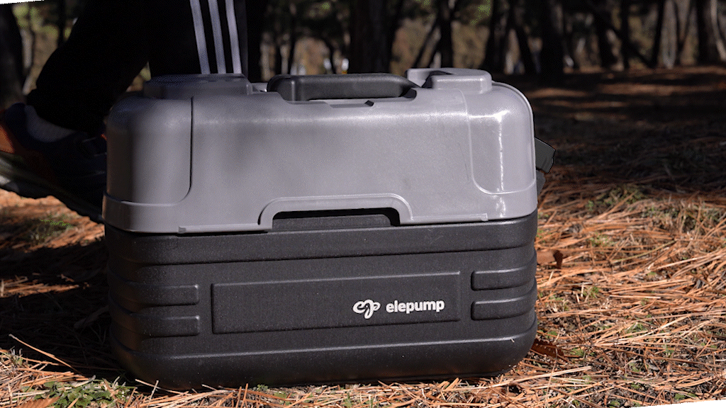 들고 다니기 간편한 그립감.gif