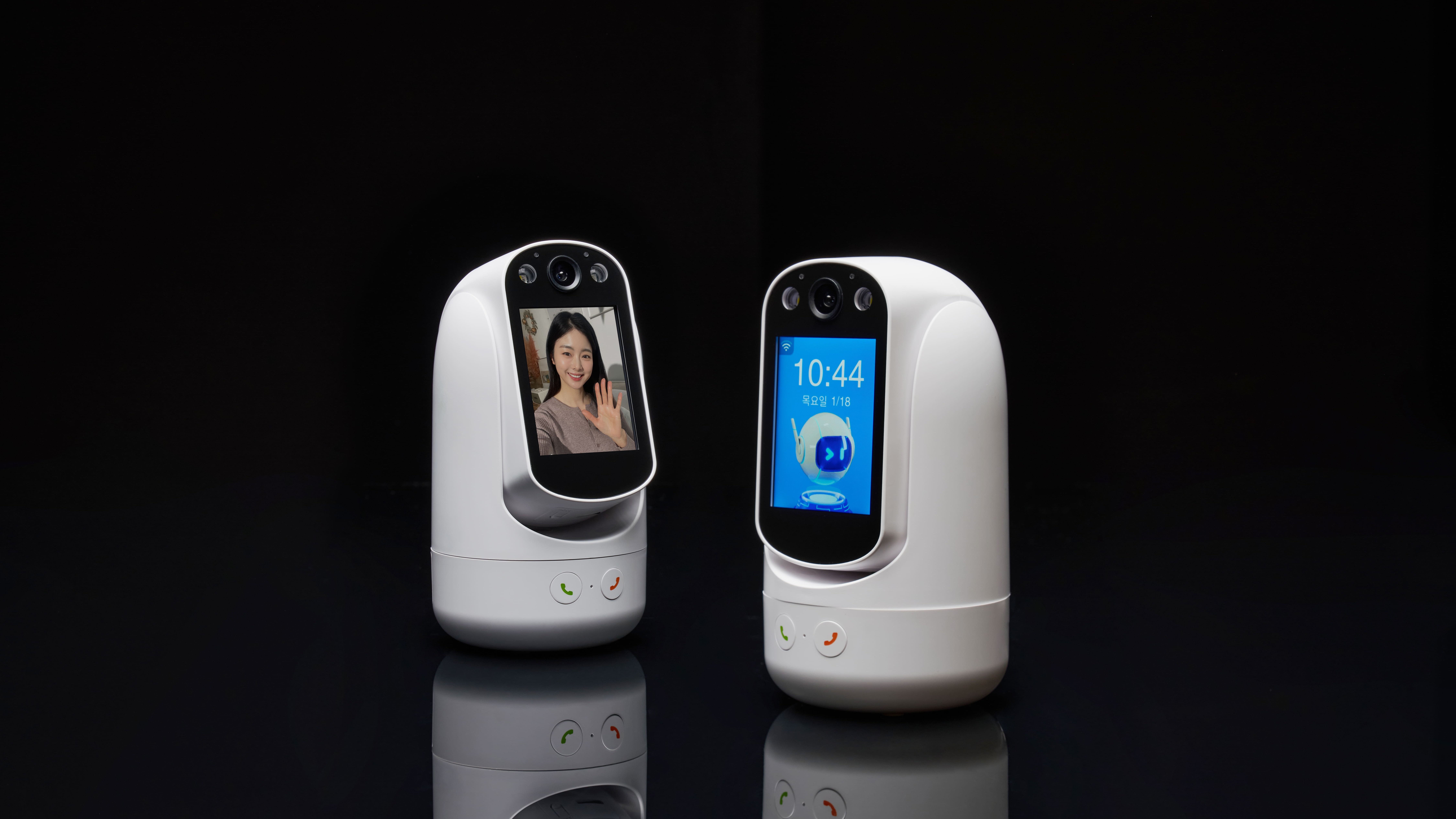 始终相伴，单身家庭安全、亲情沟通及宠物照护的AI陪伴机器人