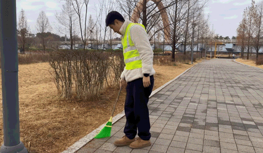 1) 경량비 쉽게 청소하는 영상.gif