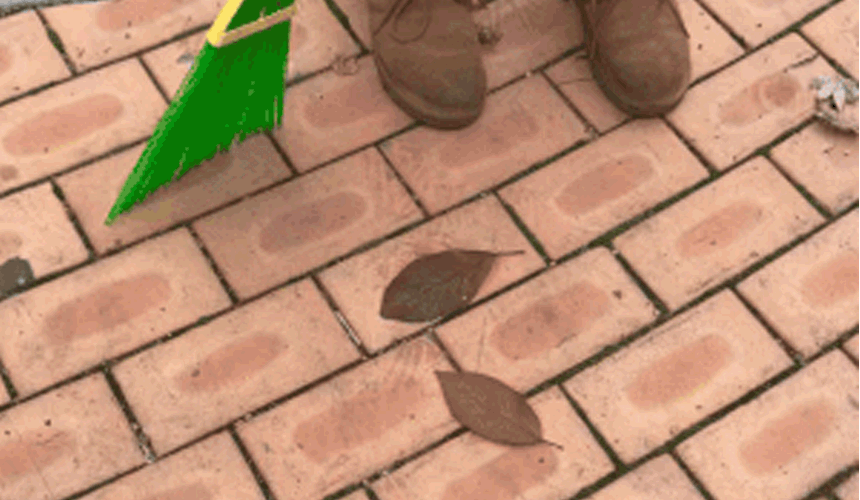 경량비 젖은 낙엽 제거.gif