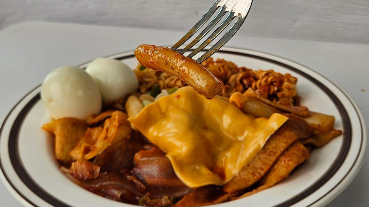 [Dongincheon Favorite] Enjoy explosive portions of instant tteokbokki as an affordable meal kit!