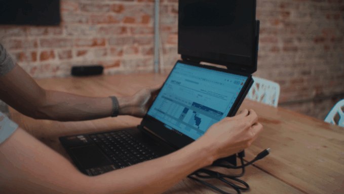 float_gif_10-3-1.gif