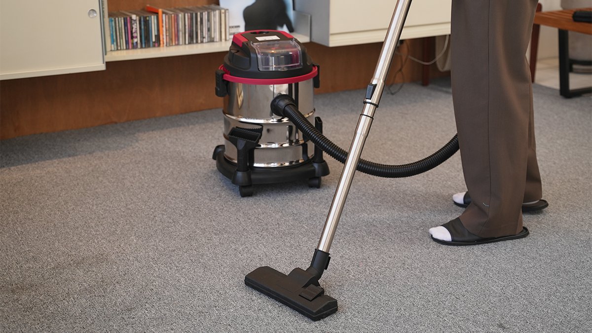 Wireless Commercial Vacuum Cleaner for 1 Million Small Business Owners