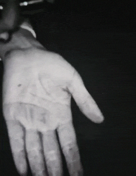 52a3ef41-64c9-4165-9aa7-99f2ad4d3c3a.gif