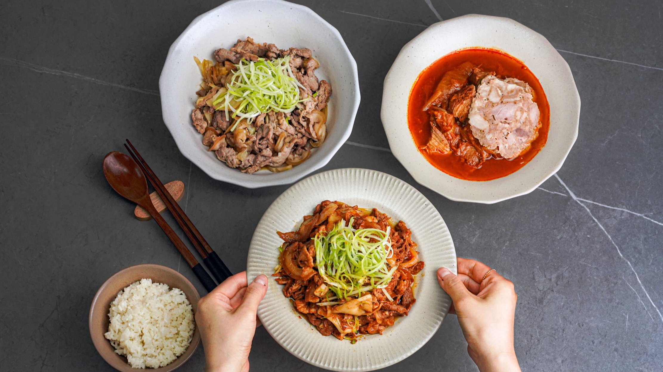 掌上餐厅，尽享美味配餐套装！