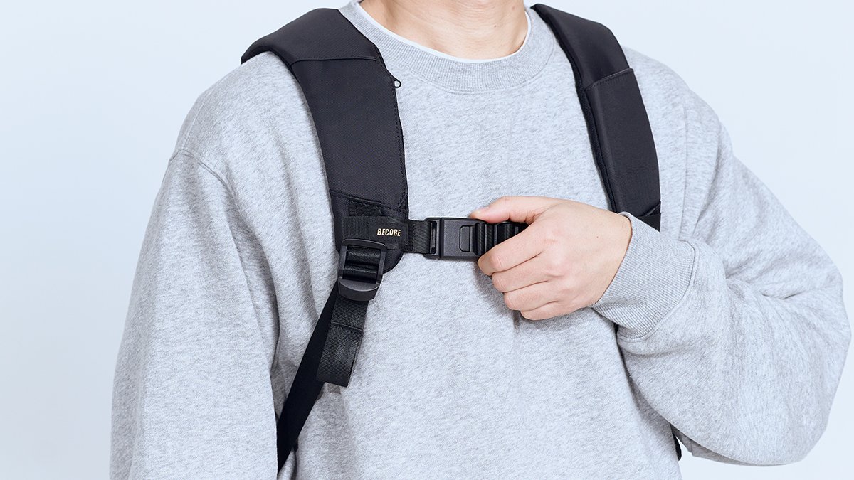 マグネット式チェストストラップ｜どんなバックパックにも簡単装着！ズレ防止・重さ分散・正しい姿勢キープ