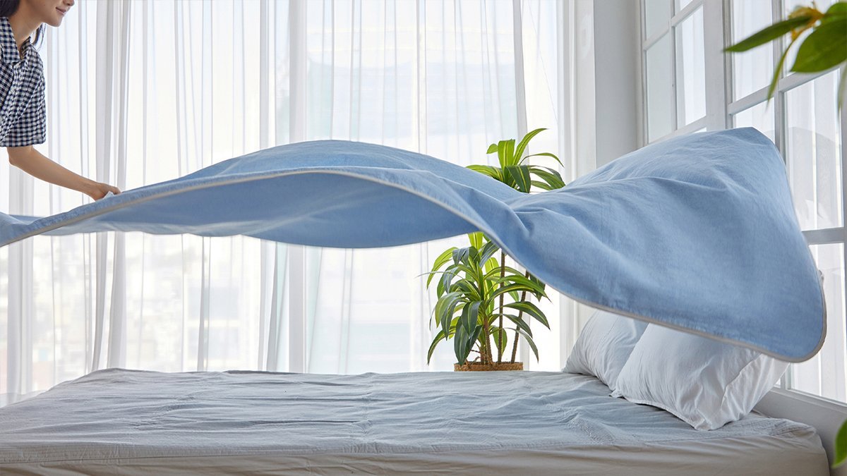 Stay perfectly cool through humid summer nights with breathable 100% cotton blankets and reversible cooling covers.