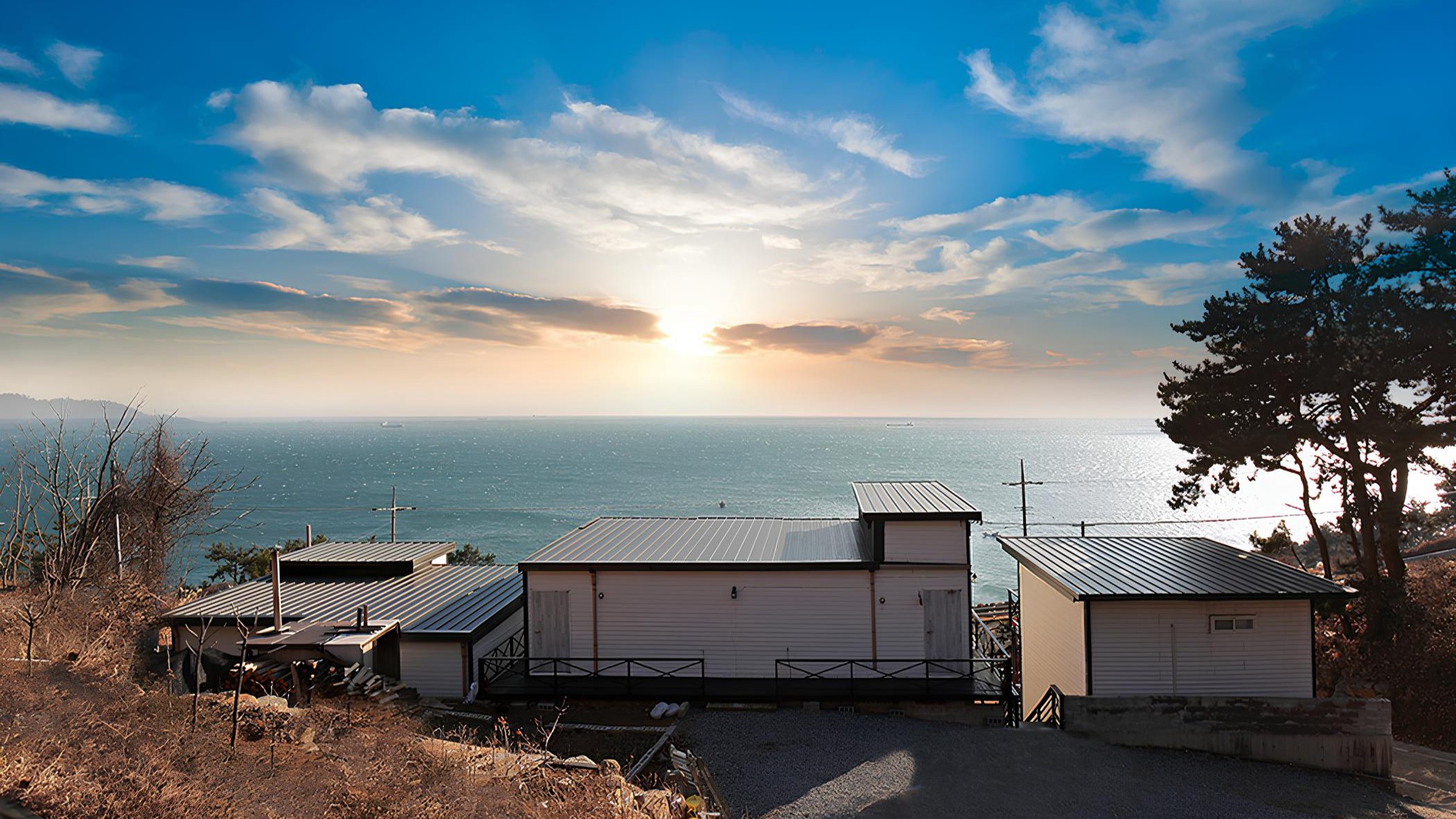 Romantic~ Discover Namhae’s treasure island with Lumière Pension.