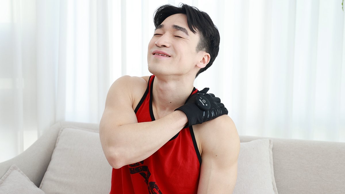 媲美专业按摩师的EMS手套按摩器ㅣ手臂围度显著纤细！