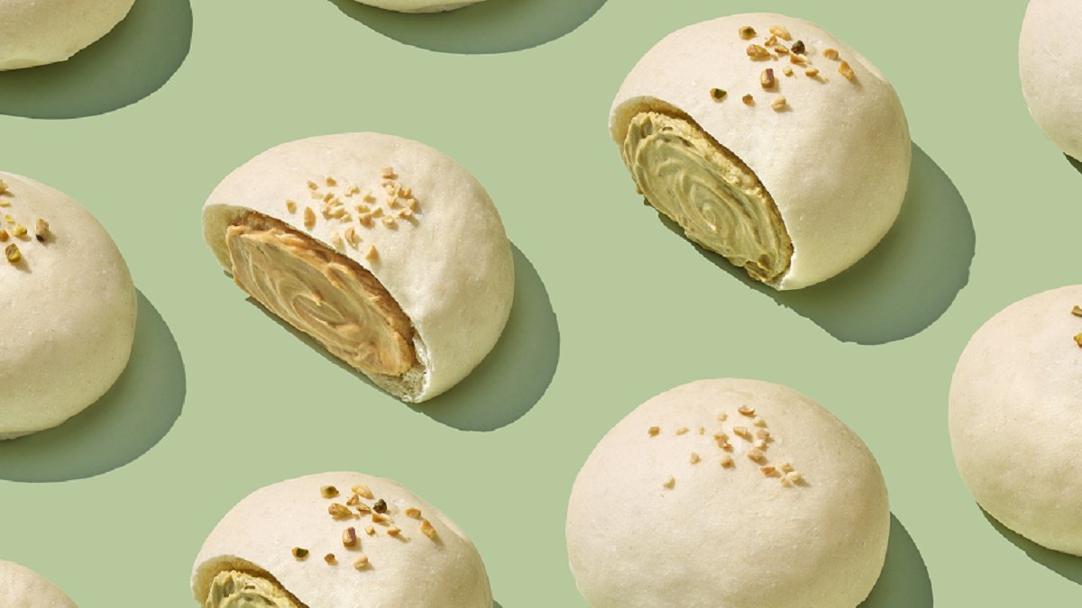 Delicious joy that cares for the planet: Vegan cream buns! (Pistachio Peanut)