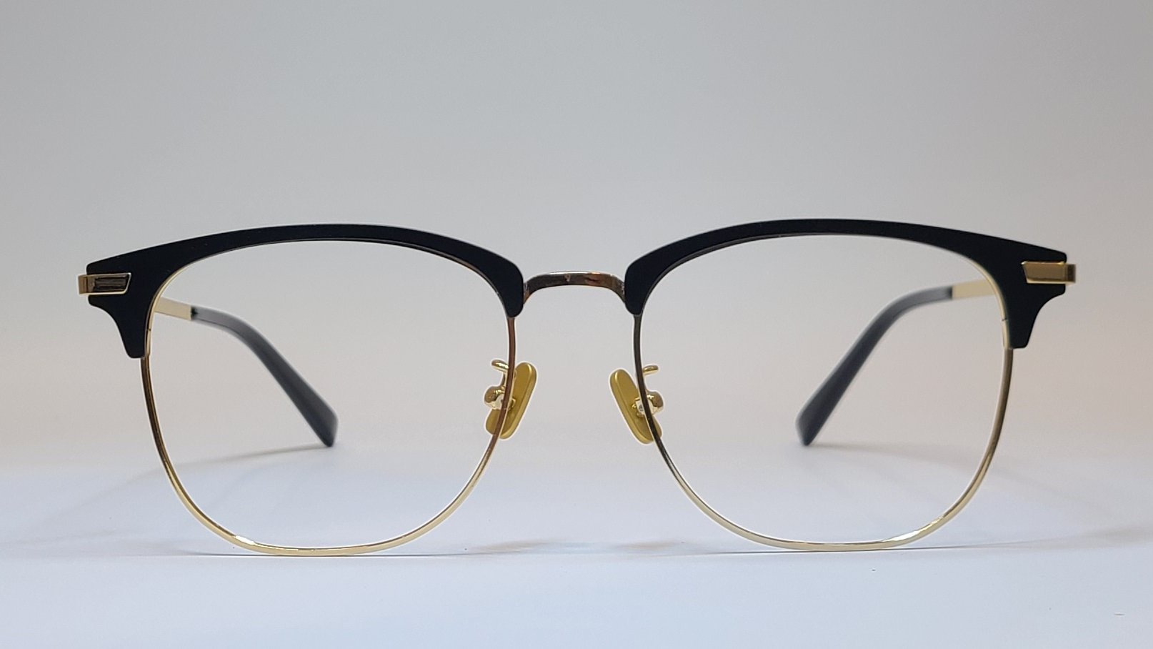Direct from the brand! Sleek oversized metal frame glasses
