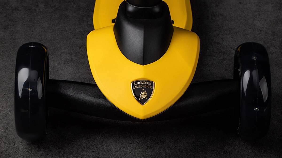 儿童节首选｜点亮孩子极速本能的兰博基尼新款夜光滑板车