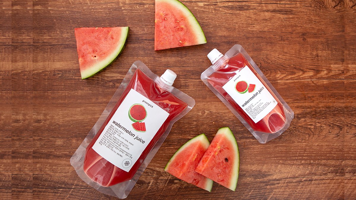 [1年ぶりの復活] 今年初！旬のスイカだけで作った無糖スイカジュース！