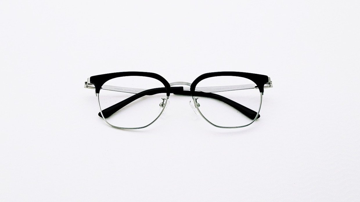 [限量发售] 惊艳2万韩元级高质感眼镜框，轻盈简约设计典范