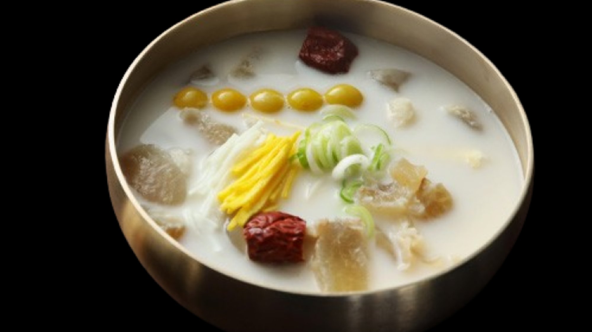 解暑滋补佳肴，来一碗吗？90年老店珍宝玉韩牛牛骨髓炖汤