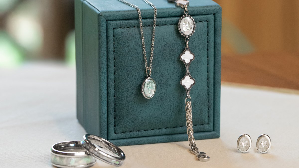 超越时代的奢华贝壳饰品