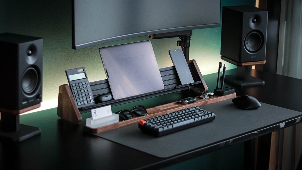 [办公桌配置] 多功能支架与桌垫，打造高效空间