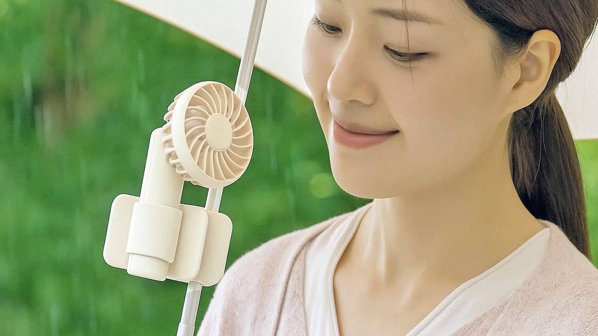 양산, 우산에도 착! 손풍기 들 힘도 없으시죠? 이제 붙이고 시원하세요