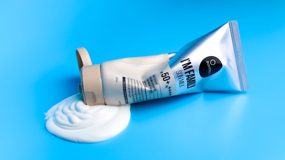 [누적21억앵콜] 로션인가? 헷갈릴 정도로 촉촉하고 순한 비건 선밀크!