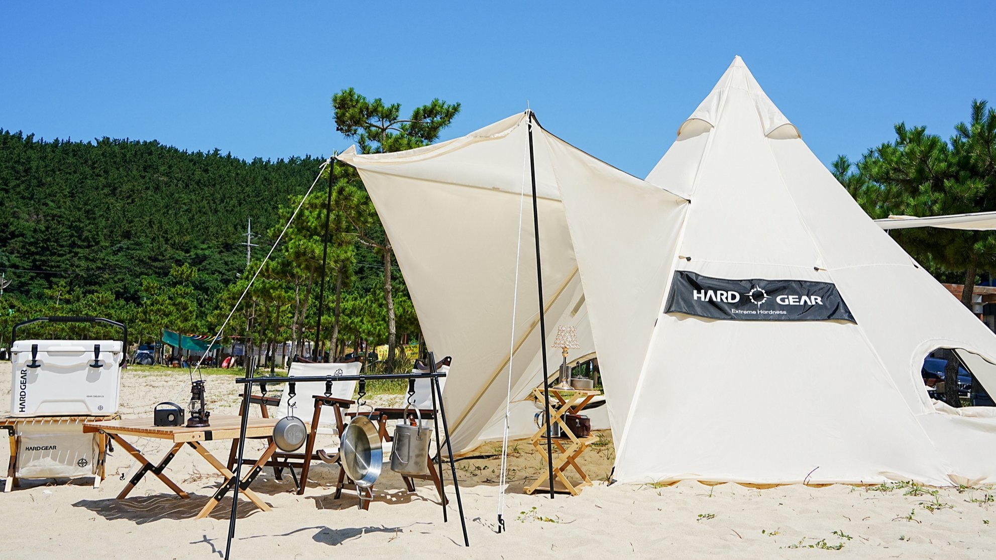 [独家] 轻巧易装的双用帐篷，从遮阳棚到帐篷自由切换