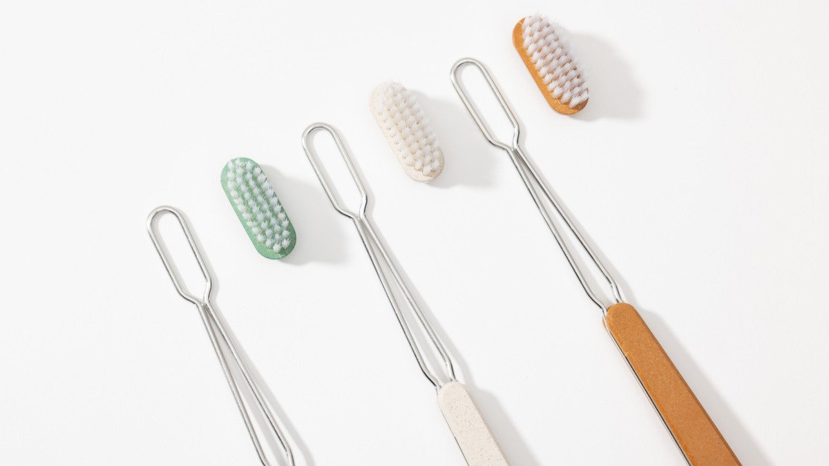 为什么要把牙刷整支扔掉？只需更换刷头！