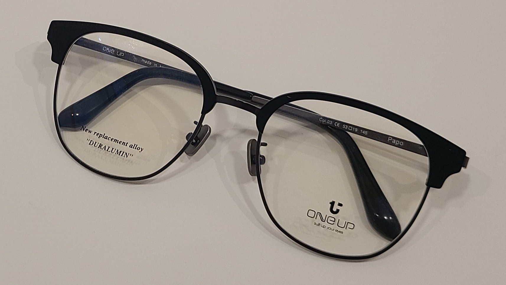 브랜드 직수생! 심플한 디자인의 오버핏하금테 ㅣ파포안경