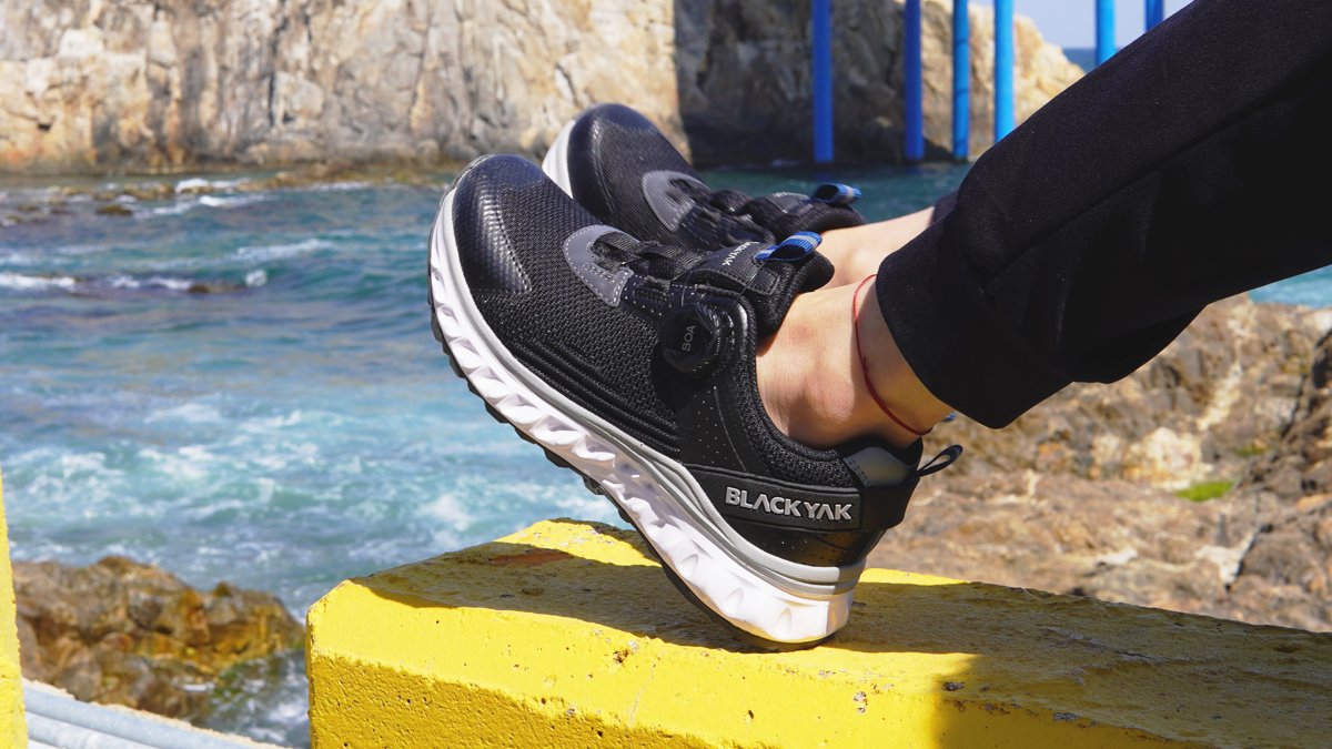 [6~7万韩元档黑 Yak] 防水登山鞋TravelerD，开启专属我的旅行！