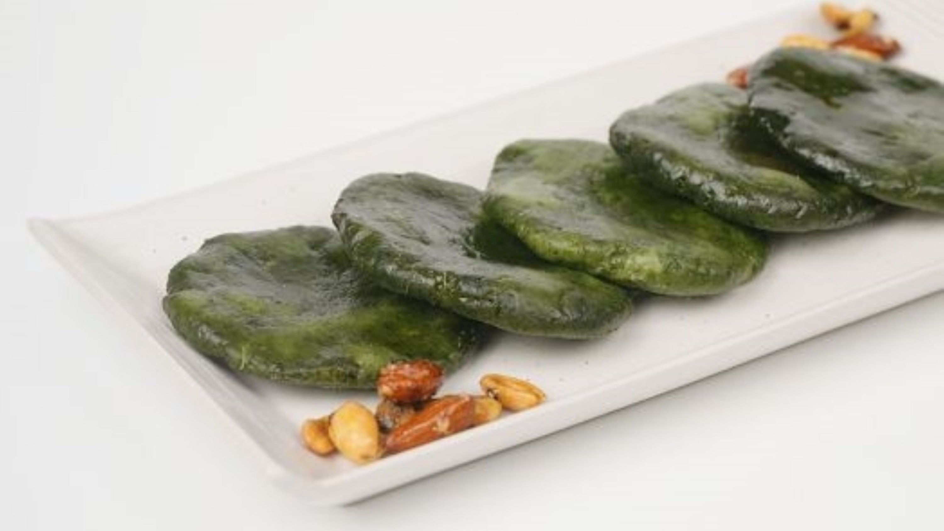 满溢艾草香，重现古早风味的艾草年糕