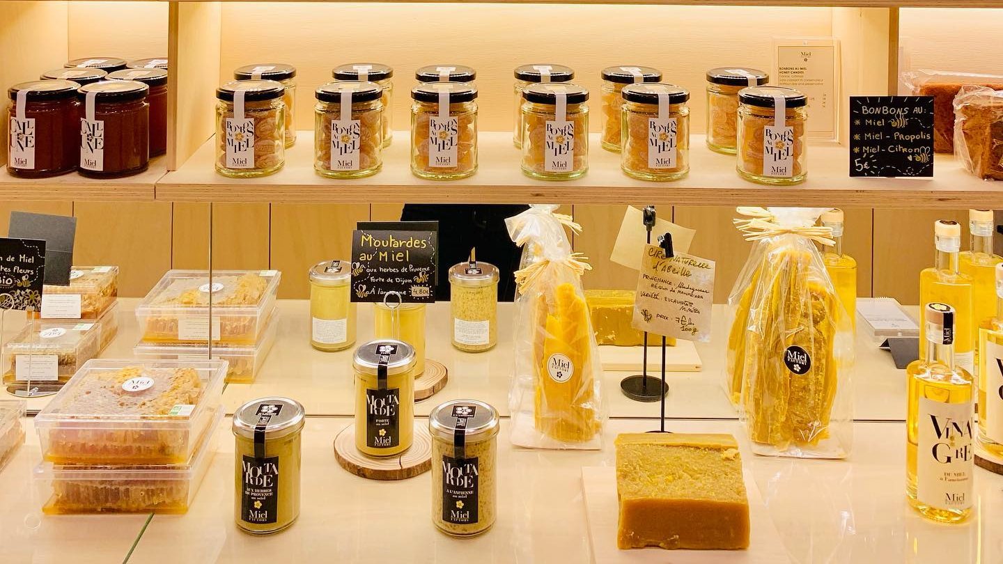 French organic honey, available only at our Paris store, is now available on Wadiz for the first time.