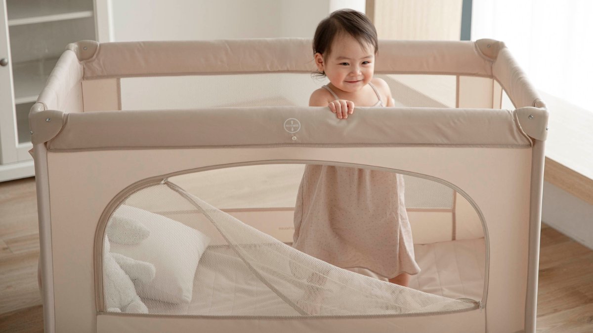 首次公开 / 5秒完成！超简易折叠式便携婴儿床