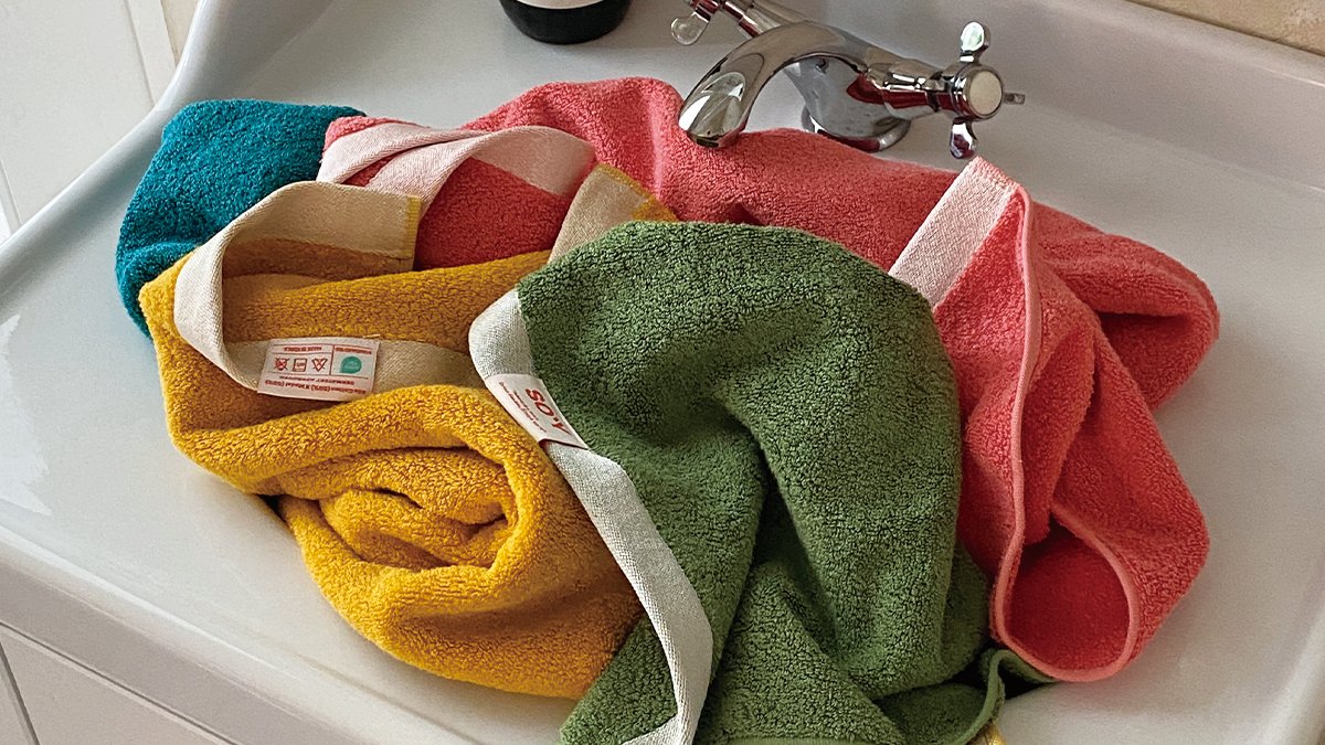 [让肌肤享受奢华] 采用内衣级莫代尔面料，以毛巾的品质精心打造