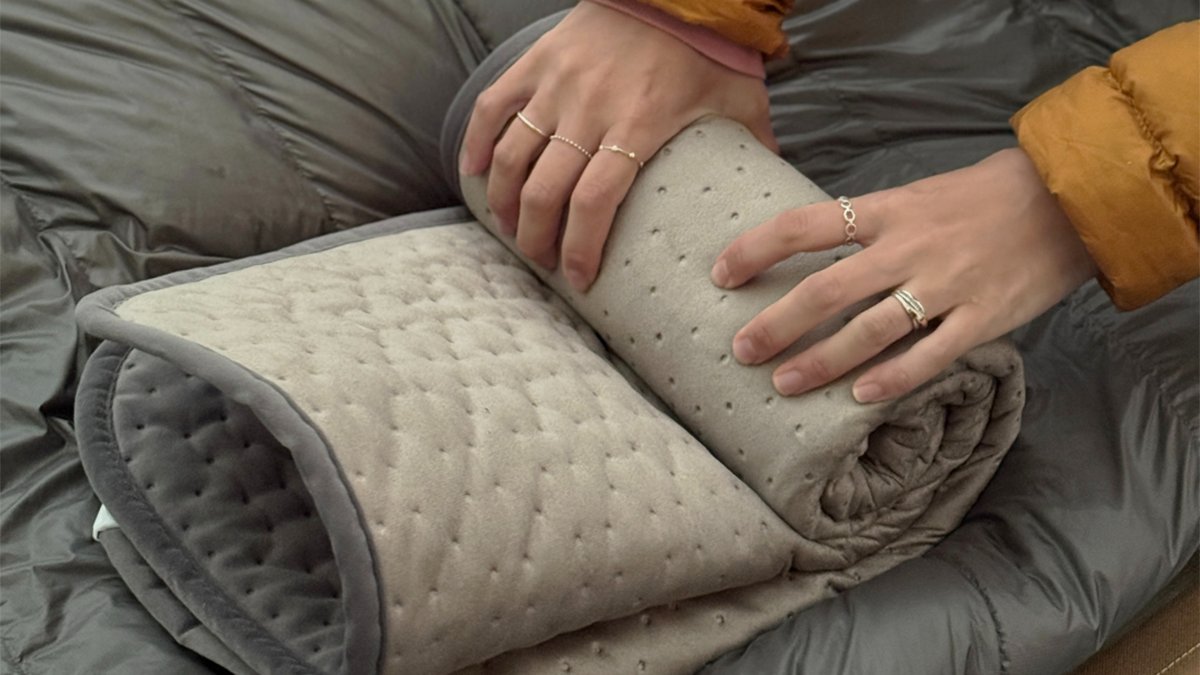 [国内外必备单品] 折叠收纳！无惧严寒的旅行用碳纤维电热毯